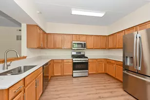 16641 S Liberty Circle, Orland Park, IL 60467 - Photo 6