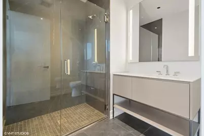 14 W Superior Street #5401, Chicago, IL 60654 - Photo 22