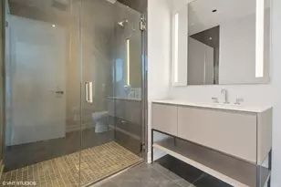 14 W Superior St, Chicago, IL 60654 - Photo 22