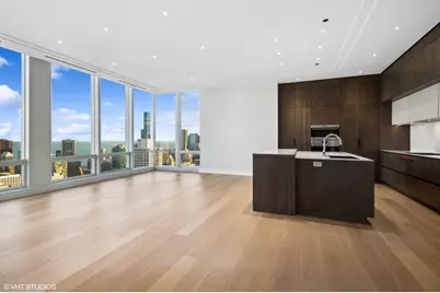 14 W Superior Street #5401, Chicago, IL 60654 - Photo 8