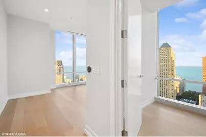 14 W Superior Street #5401, Chicago, IL 60654 - Photo 14