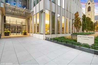 14 W Superior Street #5401, Chicago, IL 60654 - Photo 2
