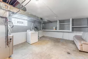 8945 Robin Dr, Des Plaines, IL 60016 - Photo 16