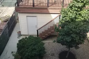 2030 N Clifton Ave, Chicago, IL 60614 - Photo 8