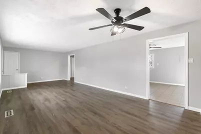 18960 John Avenue, Country Club Hills, IL 60478 - Photo 6