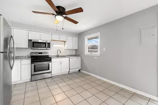 18960 John Ave, Country Club Hills, IL 60478 - Photo 10