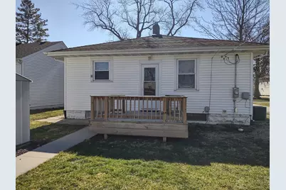 912 Douglas Street, Morris, IL 60450 - Photo 2