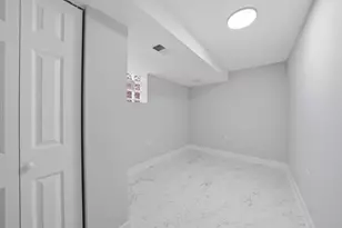 2811 W 82nd St, Chicago, IL 60652 - Photo 38