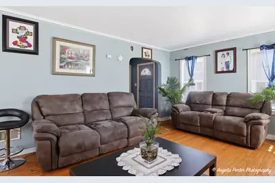 1810 N Jackson Street, Waukegan, IL 60087 - Photo 6