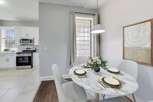 313 E 60th St, Chicago, IL 60637 - Photo 18