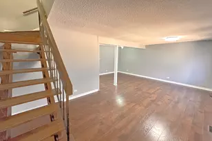 5573 Court F, Hanover Park, IL 60133 - Photo 4