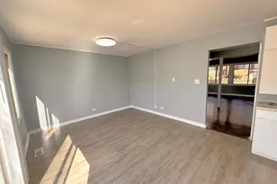 5573 Court F, Hanover Park, IL 60133 - Photo 8