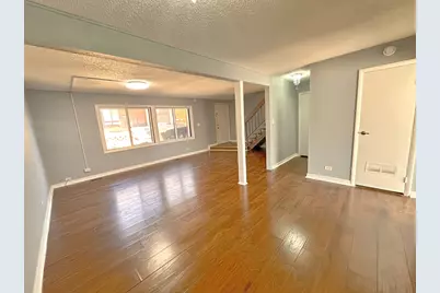 5573 Court F, Hanover Park, IL 60133 - Photo 4