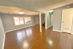 5573 Court F, Hanover Park, IL 60133 - Photo 4