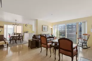 1800 Dewes St, Glenview, IL 60025 - Photo 2