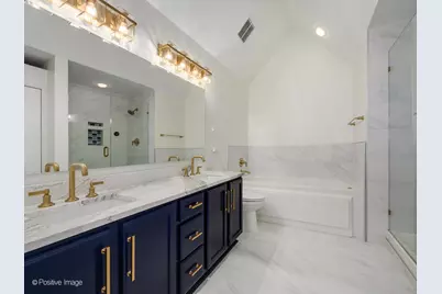 360 W Illinois Street #231, Chicago, IL 60654 - Photo 14