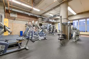 360 W Illinois St, Chicago, IL 60654 - Photo 22