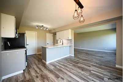 425 Locksley Drive, Streamwood, IL 60107 - Photo 10