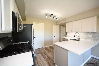 425 Locksley Drive, Streamwood, IL 60107 - Photo 16