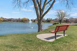 9446 Bay Colony Dr, Des Plaines, IL 60016 - Photo 16