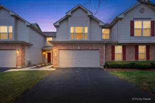 715 Riding Ln, Saint Charles, IL 60174 - Photo 2