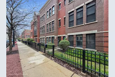 814 W 15th Place, Chicago, IL 60608 - Photo 8