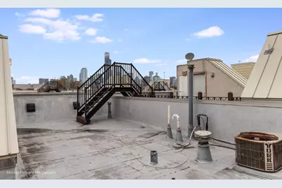 814 W 15th Place, Chicago, IL 60608 - Photo 36