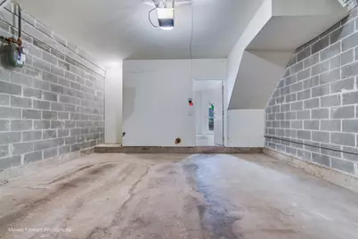 814 W 15th Place, Chicago, IL 60608 - Photo 16