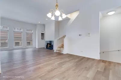 814 W 15th Place, Chicago, IL 60608 - Photo 18