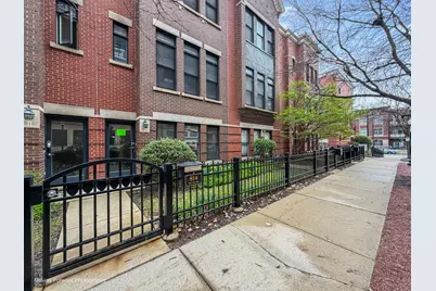 814 W 15th Place, Chicago, IL 60608 - Photo 10