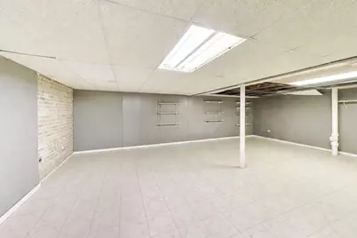 915 S Na Wa Ta Avenue, Mount Prospect, IL 60056 - Photo 20