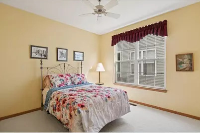 2238 Carillon Drive, Grayslake, IL 60030 - Photo 18