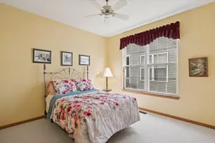 2238 Carillon Dr, Grayslake, IL 60030 - Photo 18