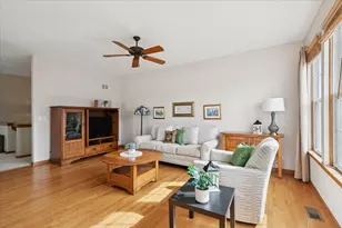 2238 Carillon Dr, Grayslake, IL 60030 - Photo 8