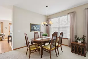 2238 Carillon Dr, Grayslake, IL 60030 - Photo 4