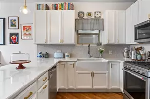 2121 W Division St, Chicago, IL 60622 - Photo 8