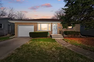 1532 S 5th Ave, Kankakee, IL 60901 - Photo 2