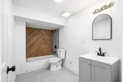 7955 S Colfax Avenue, Chicago, IL 60617 - Photo 16