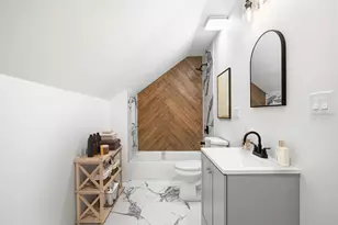 7955 S Colfax Ave, Chicago, IL 60617 - Photo 12