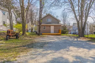 706 N Prairie St, Bloomington, IL 61701 - Photo 34