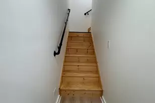 751 Kane St, Aurora, IL 60505 - Photo 10