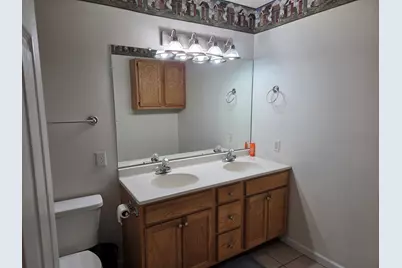 201 E Cleveland Street, Heyworth, IL 61745 - Photo 22