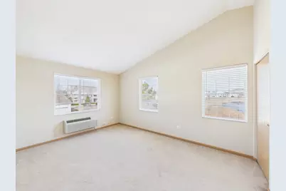 917 Silverstone Drive #917, Carpentersville, IL 60110 - Photo 6