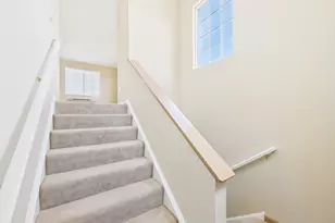 917 Silverstone Dr, Carpentersville, IL 60110 - Photo 4