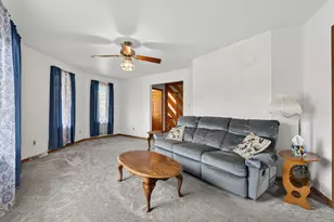 3420 Quail Ct, Morris, IL 60450 - Photo 4