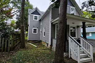 121 Fourth St, Libertyville, IL 60048 - Photo 2