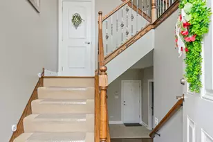 17934 Fountain Cir, Orland Park, IL 60467 - Photo 2