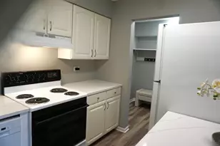 2650 Brookwood Way Dr, Rolling Meadows, IL 60008 - Photo 8