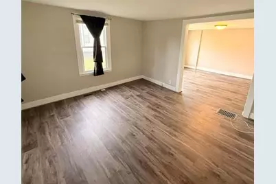 426 N Pleasant Street, Princeton, IL 61356 - Photo 2