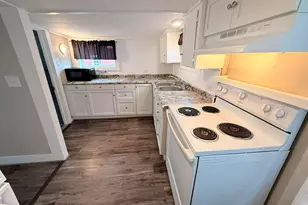 426 N Pleasant St, Princeton, IL 61356 - Photo 6